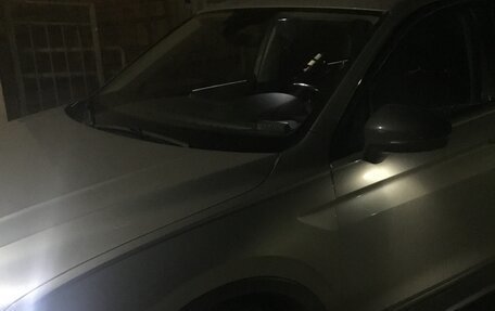 Volkswagen Tiguan II, 2020 год, 2 500 000 рублей, 4 фотография