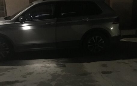 Volkswagen Tiguan II, 2020 год, 2 500 000 рублей, 5 фотография