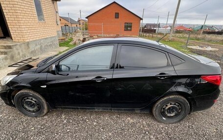 Hyundai Solaris II рестайлинг, 2013 год, 630 000 рублей, 4 фотография