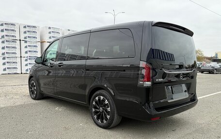 Mercedes-Benz V-Класс, 2025 год, 9 450 000 рублей, 4 фотография