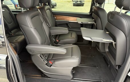 Mercedes-Benz V-Класс, 2025 год, 9 450 000 рублей, 14 фотография