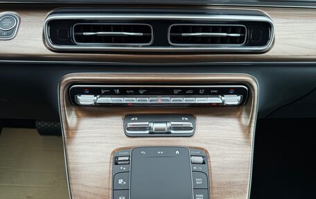 Mercedes-Benz V-Класс, 2025 год, 9 450 000 рублей, 27 фотография