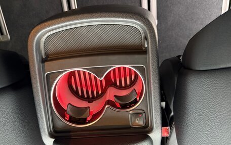 Mercedes-Benz V-Класс, 2025 год, 9 450 000 рублей, 24 фотография