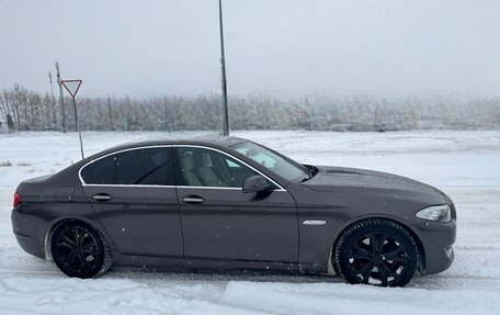 BMW 5 серия, 2010 год, 1 200 000 рублей, 2 фотография