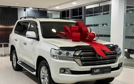 Toyota Land Cruiser 200, 2019 год, 6 130 000 рублей, 3 фотография