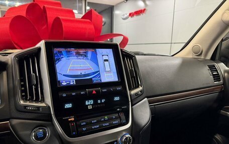 Toyota Land Cruiser 200, 2019 год, 6 130 000 рублей, 15 фотография