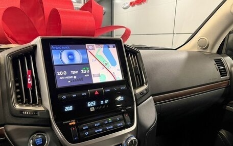 Toyota Land Cruiser 200, 2019 год, 6 130 000 рублей, 14 фотография