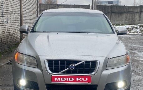 Volvo V70 III рестайлинг, 2009 год, 615 000 рублей, 1 фотография