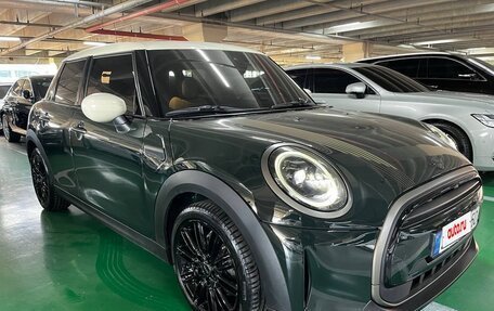 MINI Hatch, 2022 год, 2 100 000 рублей, 2 фотография