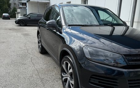 Volkswagen Touareg III, 2013 год, 1 990 000 рублей, 10 фотография