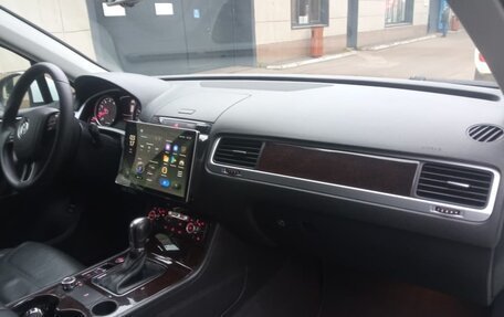 Volkswagen Touareg III, 2013 год, 1 995 000 рублей, 8 фотография