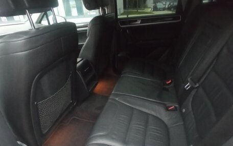 Volkswagen Touareg III, 2013 год, 1 995 000 рублей, 10 фотография