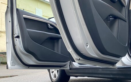 Volvo V70 III рестайлинг, 2009 год, 615 000 рублей, 10 фотография