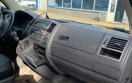 Volkswagen Caravelle T5, 2015 год, 1 650 000 рублей, 5 фотография