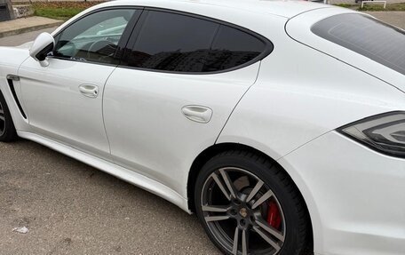Porsche Panamera II рестайлинг, 2012 год, 3 200 000 рублей, 2 фотография