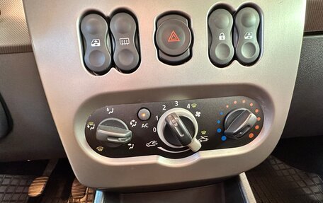 Renault Logan I, 2011 год, 750 000 рублей, 20 фотография