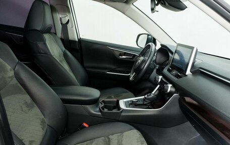 Toyota RAV4, 2022 год, 4 388 000 рублей, 8 фотография