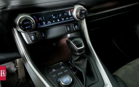 Toyota RAV4, 2022 год, 4 388 000 рублей, 12 фотография