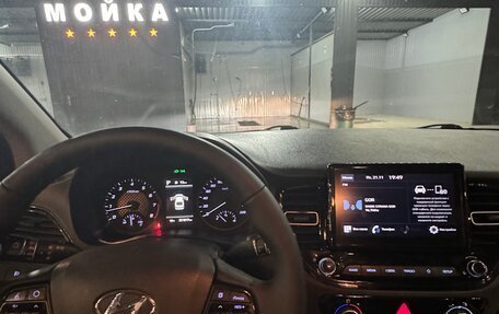 Hyundai Solaris II рестайлинг, 2021 год, 1 230 000 рублей, 3 фотография