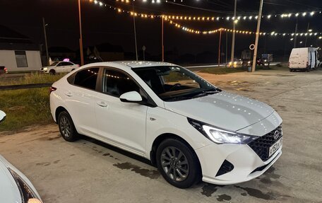 Hyundai Solaris II рестайлинг, 2021 год, 1 230 000 рублей, 7 фотография