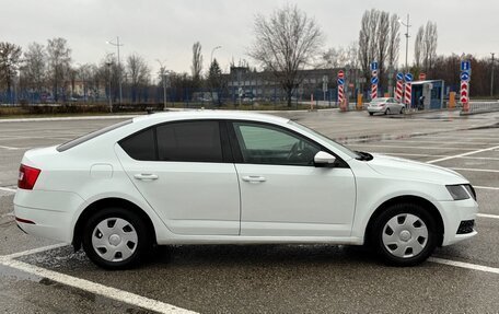 Skoda Octavia, 2017 год, 800 000 рублей, 6 фотография