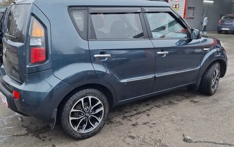 KIA Soul I рестайлинг, 2011 год, 900 000 рублей, 2 фотография