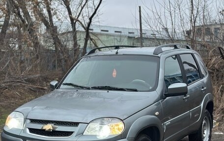 Chevrolet Niva I рестайлинг, 2013 год, 550 000 рублей, 3 фотография