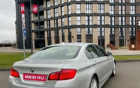 BMW 5 серия, 2012 год, 1 550 000 рублей, 4 фотография