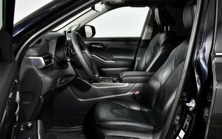 Toyota Highlander, 2021 год, 5 190 000 рублей, 10 фотография