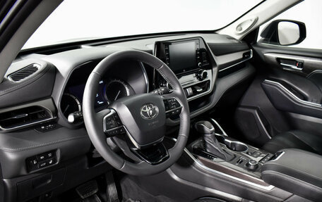 Toyota Highlander, 2021 год, 5 190 000 рублей, 9 фотография