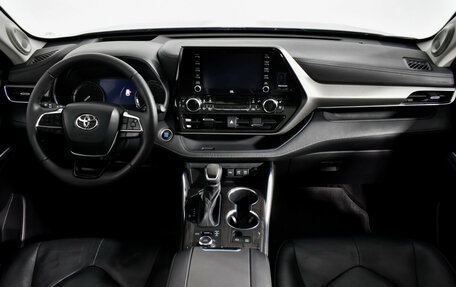 Toyota Highlander, 2021 год, 5 190 000 рублей, 15 фотография