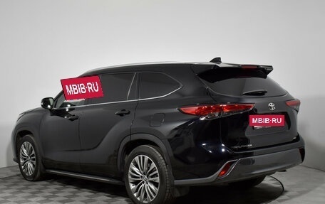 Toyota Highlander, 2021 год, 5 190 000 рублей, 7 фотография