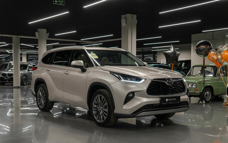 Toyota Highlander, 2025 год, 6 400 000 рублей, 2 фотография