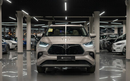 Toyota Highlander, 2025 год, 6 400 000 рублей, 3 фотография