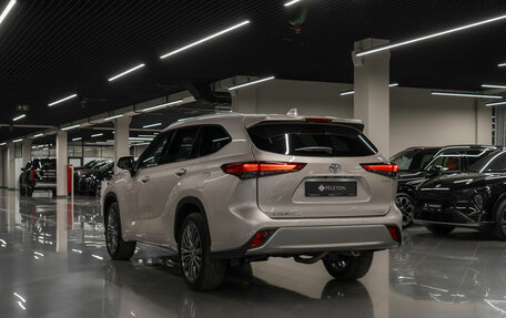 Toyota Highlander, 2025 год, 6 400 000 рублей, 5 фотография