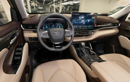 Toyota Highlander, 2025 год, 6 400 000 рублей, 7 фотография