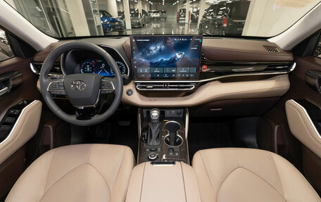 Toyota Highlander, 2025 год, 6 400 000 рублей, 8 фотография