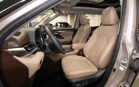 Toyota Highlander, 2025 год, 6 400 000 рублей, 9 фотография