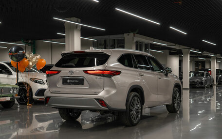 Toyota Highlander, 2025 год, 6 400 000 рублей, 4 фотография