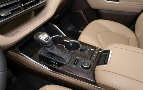 Toyota Highlander, 2025 год, 6 400 000 рублей, 18 фотография