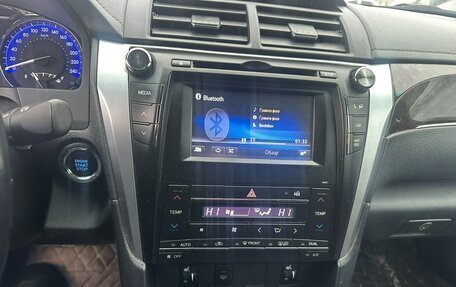 Toyota Camry, 2017 год, 2 000 000 рублей, 6 фотография