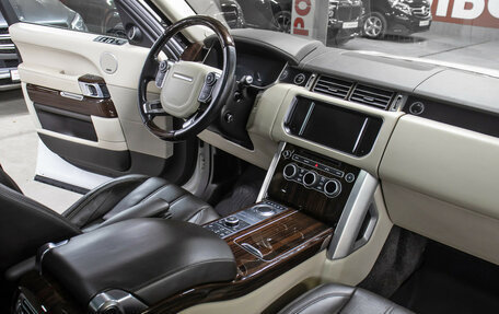 Land Rover Range Rover IV рестайлинг, 2016 год, 4 550 000 рублей, 12 фотография