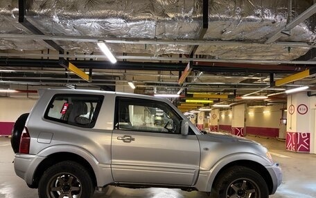 Mitsubishi Pajero III рестайлинг, 2004 год, 1 150 000 рублей, 17 фотография