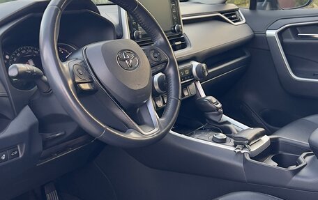 Toyota RAV4, 2020 год, 3 600 000 рублей, 7 фотография