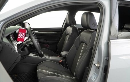 Volkswagen Golf VIII, 2021 год, 3 498 999 рублей, 13 фотография