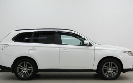 Mitsubishi Outlander III рестайлинг 3, 2013 год, 1 440 000 рублей, 7 фотография