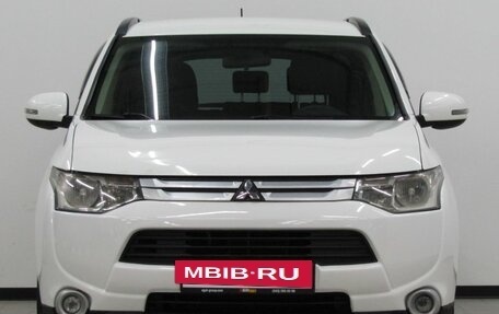 Mitsubishi Outlander III рестайлинг 3, 2013 год, 1 440 000 рублей, 9 фотография