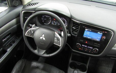 Mitsubishi Outlander III рестайлинг 3, 2013 год, 1 440 000 рублей, 18 фотография
