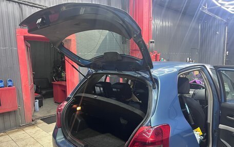 Toyota Yaris III рестайлинг, 2008 год, 749 999 рублей, 7 фотография