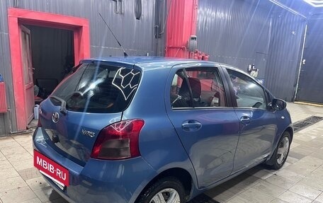 Toyota Yaris III рестайлинг, 2008 год, 749 999 рублей, 5 фотография